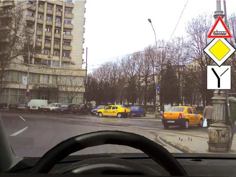 Dacă virați la stânga: