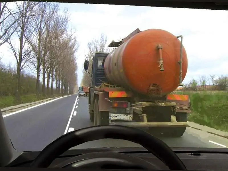 Puteți depăși în situatia dată?
